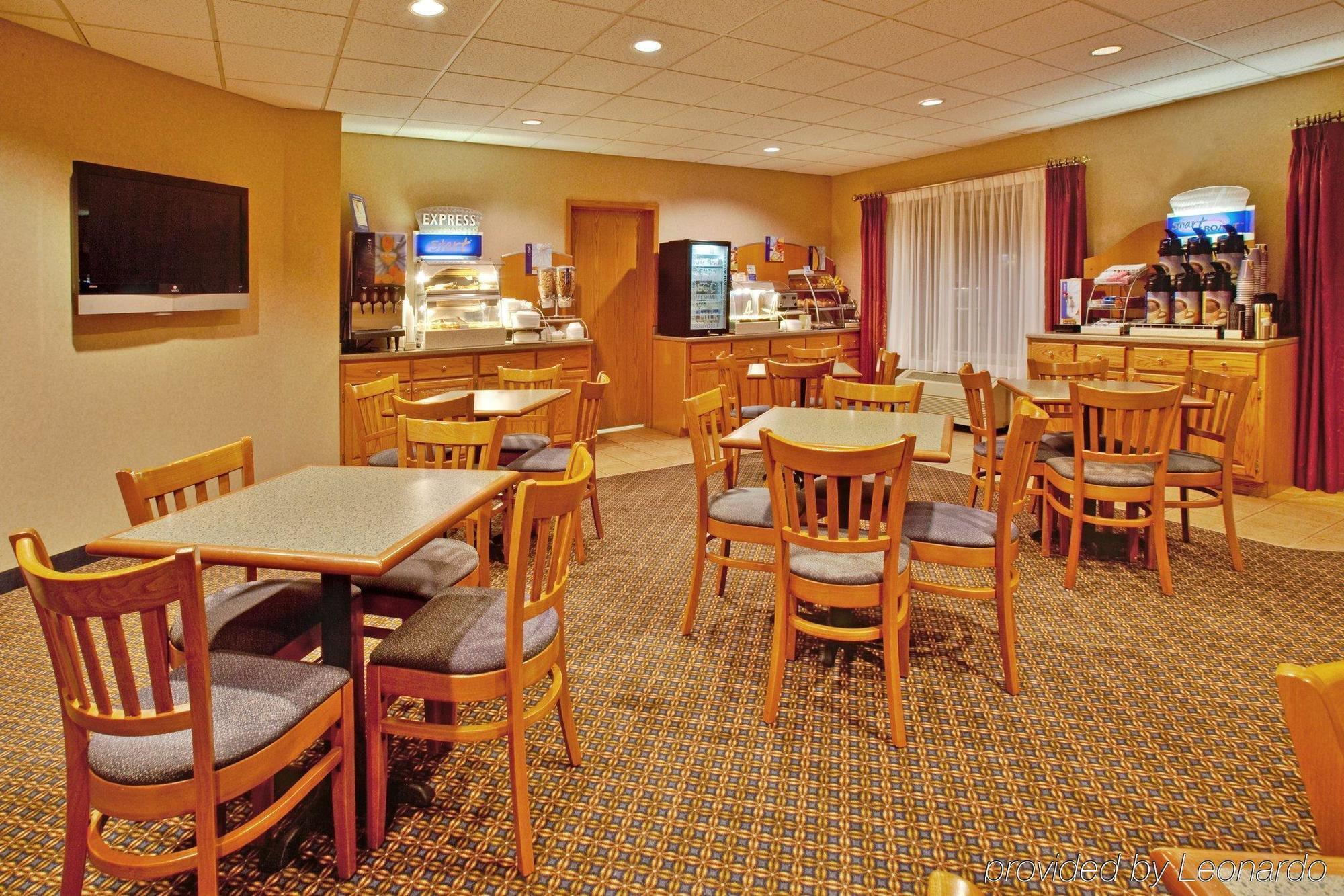 Best Western Holiday Manor Newton Restaurant photo